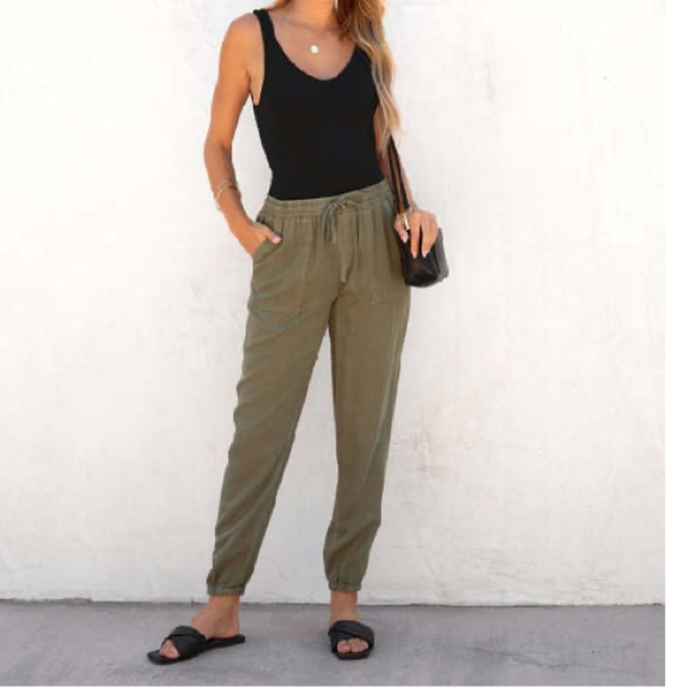 Leap Of Fate Pocketed Tencel Joggers - Olive